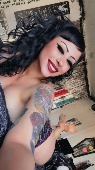IZZY DOLL💋 OnlyFans