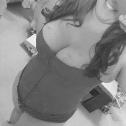 kinky_wife_nextdoor OnlyFans