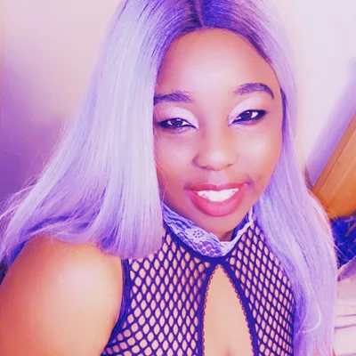 Bee OnlyFans